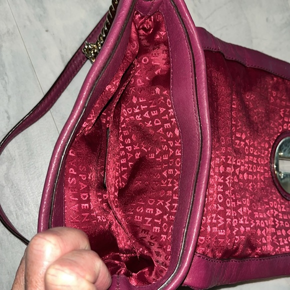 Kate Spade  Astor Court Naomi Crossbody bag  Quilted  Leather Raspberry Turnlock - Picture 15 of 17